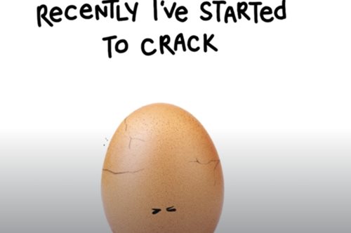 Τι σήμαινε τελικά η μυστηριώδης φωτογραφία με το αυγό που κατέκτησε το Instagram;