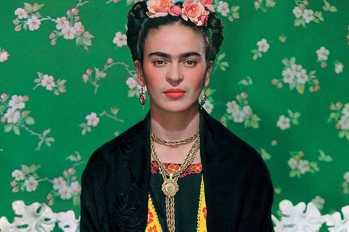 Τι καλλυντικά κουβαλούσε η Φρίντα Κάλο στο beauty bag της; 