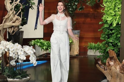 «Δεν μου άρεσε καθόλου αυτό που συνέβαινε». Η Αν Χαθαγουέϊ αποκαλύπτει τον λόγο που έκοψε το ποτό