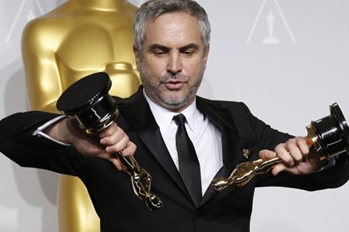 Ο Αλφόνσο Κουαρόν στηρίζει Γιάνη Βαρουφάκη και έρχεται μέχρι την Αθήνα για το ΜέΡΑ25