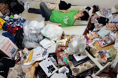 Ηikikomori: Γιατί οι νέοι άντρες στην Ιαπωνία αρνούνται να βγουν από τα σπίτια τους