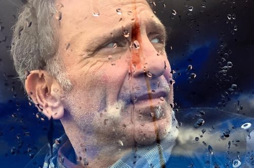 Πέθανε ο σπουδαίος Έλληνας φωτογράφος Γιάννης Μπέχρακης