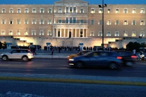 Χολιγουντιανή ταινία μεγάλων συντελεστών γυρίζεται την Κυριακή στο Σύνταγμα. Πότε κλείνει το κέντρο