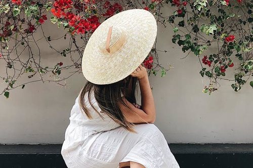 Δοκιμάσαμε όλα τα φορέματα Zara και καταλήξαμε: Μέσα σε αυτό θα περάσουμε το φετινό καλοκαίρι