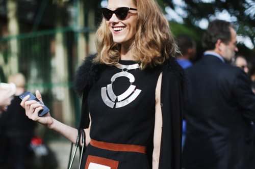 Όλες οι στιλίστριες αγαπούν αυτή τη νέα τάση. Θυμίζει την ομορφότερη παιδική μας ανάμνηση