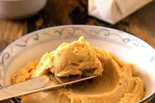 Τι είναι το μίσο, η περιούσια ασιατική γεύση, που χρησιμοποιούν συνέχεια στο MasterChef; 