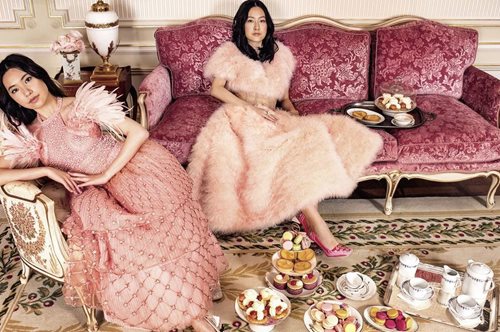 «Μόνο 2.000 γυναίκες στον κόσμο ζουν έτσι». Μέσα στη ζωή των εξωφρενικά πλούσιων γυναικών της Ασίας