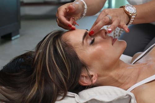 Το κινέζικο, do it yourself, μασαζ που διαρκεί μόνο 30 δευτερόλεπτα και αδυνατίζει ριζικά το σώμα