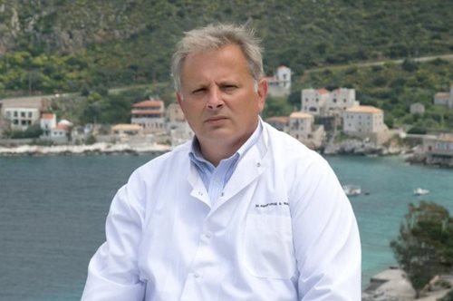 «Eίχα εμπιστοσύνη στον άνθρωπο»: Ανάργυρος Μαριόλης, ο καλύτερος γιατρός στην Ευρώπη για το 2019