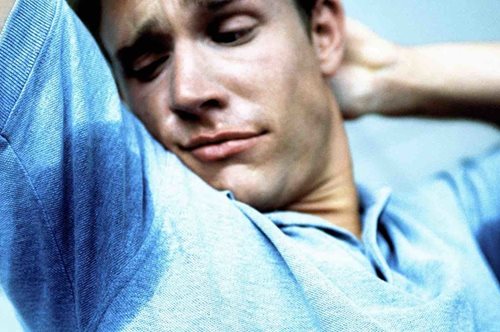 Οι γυναίκες μάχονται τους «μυρωδάτους» συναδέλφους τους