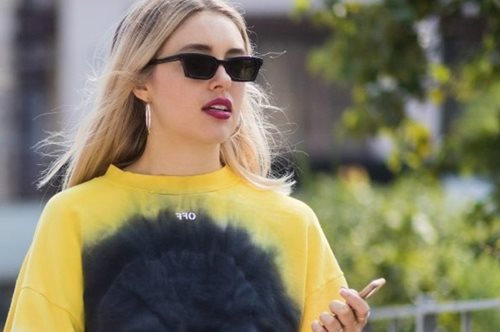 Πώς να συνδυάσεις με απόλυτη αρμονία σε ένα και μοναδικό λουκ τις πιο εκκεντρικές τάσεις της σεζόν 