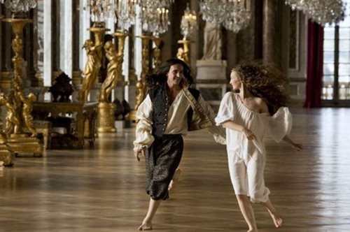 Ο Λουβοδίκος 14ος έκανε μόνο μία φορά μπάνιο στη ζωή του. Τα μυστικά του ανακτόρου των Βερσαλιών