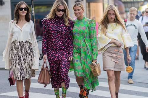 Θα τη λατρέψεις ή όχι; Μία άβολη τσάντα έχει κλέψει την καρδιά των στιλάτων γυναικών