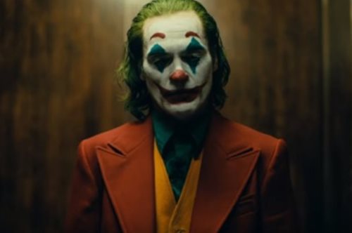 Ο Χοακίν Φίνιξ είναι ο πιο συγκλονιστικός Joker που έχουμε δει μέχρι στιγμής 