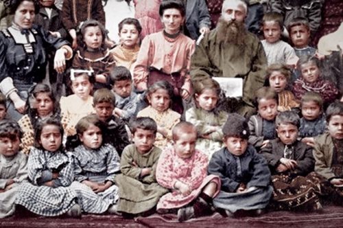 Απίστευτο ρεκόρ: Η γυναίκα που θεωρείται ότι γέννησε τα περισσότερα παιδιά στην ιστορία