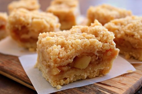 Τριφτή μηλόπιτα, στο MasterChef τη λένε κραμπλ:  Ίδια γλύκα στη γεύση πιο γρήγορη στην προετοιμασία 