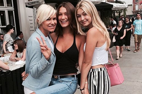 Κορίτσια σαν όλα τα άλλα. Βίντεο δείχνει τη ζωή των Τζίτζι και Μπέλα Χαντίντ πριν γίνουν διάσημες