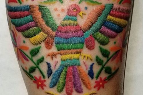 Το νέο στυλ στα τατουάζ μοιάζει με πολύχρωμο κέντημα στο δέρμα