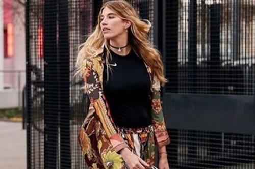 Η πιο στιλάτη γυναίκα σε ολόκληρο το Βερολίνο σου λέει ποια sneakers δεν γίνεται να μη φορέσεις 