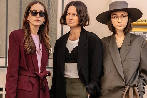 Αυτός ο «πονηρός» καιρός: Τι φοράνε οι Παριζιάνες για να ξεγελάσουν την άνοιξη; 