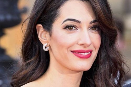 H Αμάλ Κλούνεϊ δεν μπορεί να ζήσει χωρίς αυτή την κρέμα. Δίνει φυσική λάμψη, καταργεί το makeup