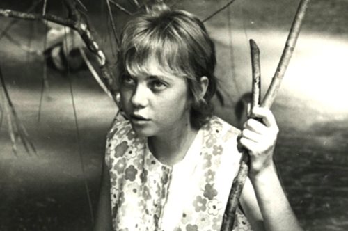 Το κορίτσι που έπεσε με αεροπλάνο από τα 3.000 μέτρα. Επέζησε 11 μέρες τραυματισμένο στη ζούγκλα