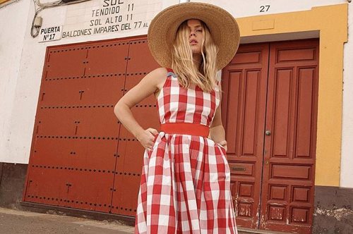 Τρία λουκ για να έχεις κάτι να φορέσεις κάθε μέρα. Συγκεντρώνουν τις κορυφαίες καλοκαιρινές τάσεις