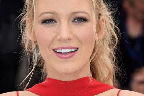 Φορούσε φόρεμα των 13 δολαρίων και έλεγε ότι είναι vintage: H Μπλέικ Λάιβλι παραδέχτηκε το ψέμα της