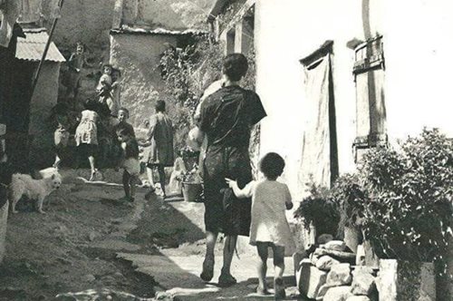 «Έκανα του κεφαλιού μου κι έβγαλα τα μάτια μου»: Απόσπασμα από το Τρίτο Στεφάνι του Κώστα Ταχτσή 