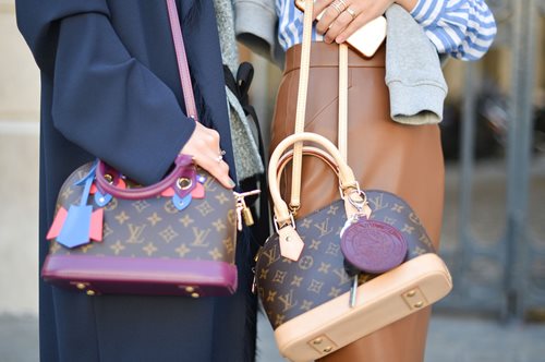 Το αύριο είναι εδώ. H καινούργια τσάντα της Louis Vuitton είναι ταυτόχρονα και ψηφιακή τηλεόραση