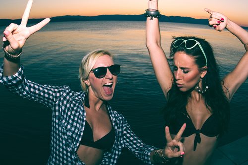 Να ζεις, να αγαπάς και να καυλώνεις