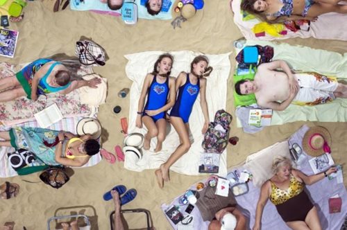 Το έργο που κέρδισε τον Χρυσό Λέοντα στη Μπιενάλε παρουσιάζει την χειρότερη πλευρά του καλοκαιριού