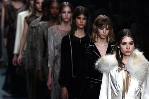 Milan fashion week: Η Alberta Ferretti και το makeup της επόμενης μέρας