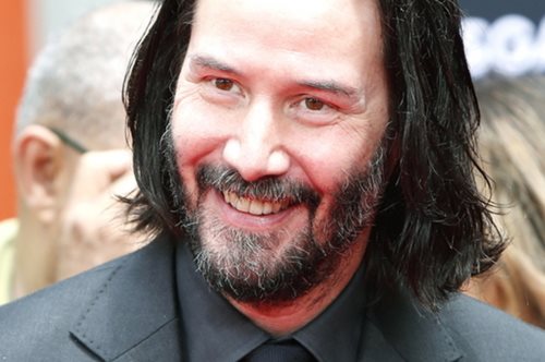 «Η απώλεια είναι κάτι που δεν ξεπερνάς ποτέ»: Ο Κιάνου Ριβς σε νέα εξομολόγηση για τις τραγωδίες του