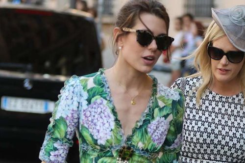 H Σάρλοτ Κασιράγκι παντρεύτηκε με το φόρεμα που όλες θα ήθελαν να φορέσουν στον πολιτικό γάμο τους