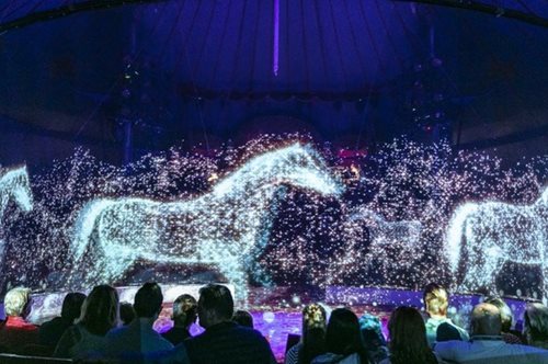 Πηγή έμπνευσης: Τσίρκο στη Γερμανία χρησιμοποιεί ολογράμματα αντί για αληθινά ζώα