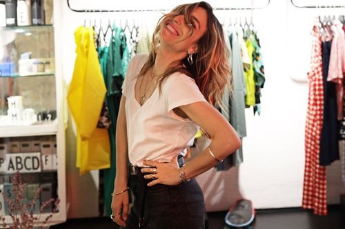 Σε αυτό το concept store στο Σύνταγμα θα νιώσεις σαν να συμμετέχεις σε φωτογράφιση μόδας