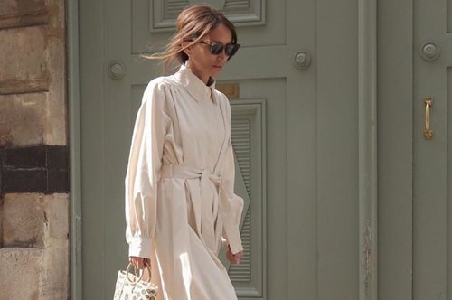 Αυτό είναι το ευκολότερο χρώμα που μπορούμε να φορέσουμε το καλοκαίρι. Όλες οι στιλίστριες συμφωνούν