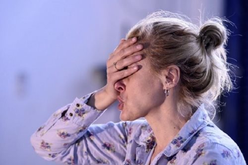 «Να λιώνω όταν χαμογελάς, και να διαλύομαι όταν γελάς». Το Λαχταρώ της Σάρα Κέιν ξανά στη σκηνή