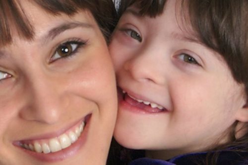 «Η κόρη μου έχει σύνδρομο Down και αξίζει κάθε λεπτό της ζωής της»: Μια συγκινητική μαρτυρία