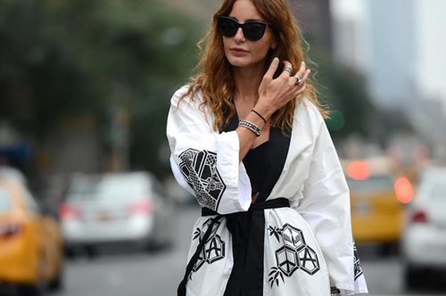 10 τρόποι να φορέσεις σωστά το κιμονό για να μη μοιάζει με ρόμπα