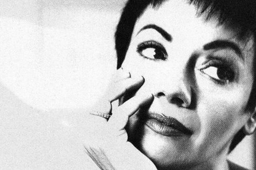 «Υπάρχουν μόνο άνθρωποι που αγαπήθηκαν και άνθρωποι που δεν αγαπήθηκαν»