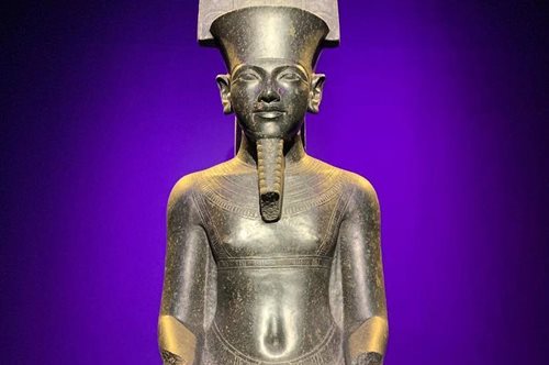 Σκάνδαλο στον οίκο Christie's; Σχεδιάζει να πουλήσει ένα άγαλμα του Τουταγχαμών, ανεκτίμητης αξίας