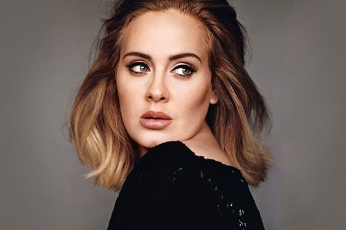 Αυτός ο οίκος ντύνει την Adele στο παγκόσμιο tour της