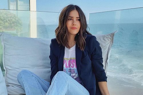 «Έχω μεγάλη περιφέρεια και αυτά τα τζιν μου ταιριάζουν»: Τι ανακάλυψε μια editor