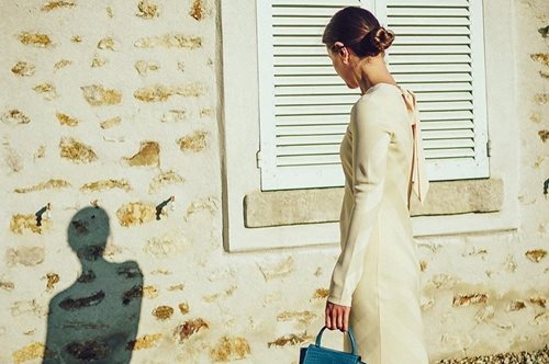 Πράσινη πολυτέλεια. Όλες οι fashion editors ψωνίζουν από το νέο, μυστικό κατάστημα βιώσιμης μόδας