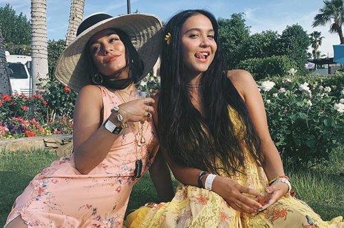 Πώς θα φορέσεις το μάξι φόρεμα αν είσαι μικρόσωμη χωρίς να σε καταπιεί. Τα σχέδια που σε ψηλώνουν