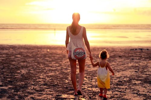 Οι απαντήσεις έχουν κάτι κοινό. 9 παιδιά απαντούν στην αιώνια ερώτηση: «Πώς είναι η τέλεια μαμά;»