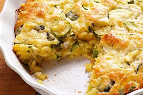 «Γυμνή», καλοκαιρινή κολοκυθόπιτα, χωρίς φύλλο, με γιαούρτι και light γεύση: Μια σούπερ λιχουδιά 