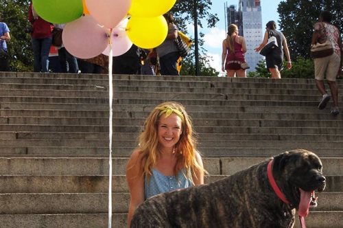 Ο σκύλος που έμαθε ένα κορίτσι να αγαπάει: Μια αληθινή ιστορία φιλίας και ενηλικίωσης